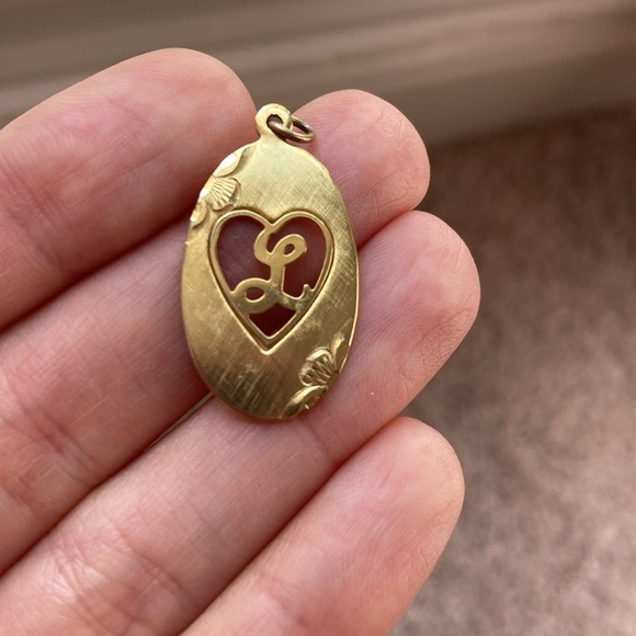 Cursive L Letter Heart Flower Pendant for Necklace Gold Plated - Picture 2 of 5
